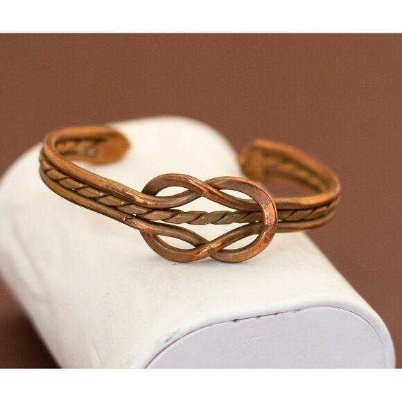 Vintage Art Nouveau Elven Copper Tone Cuff Bracelet 7 inch - U5 - Picture 1 of 3